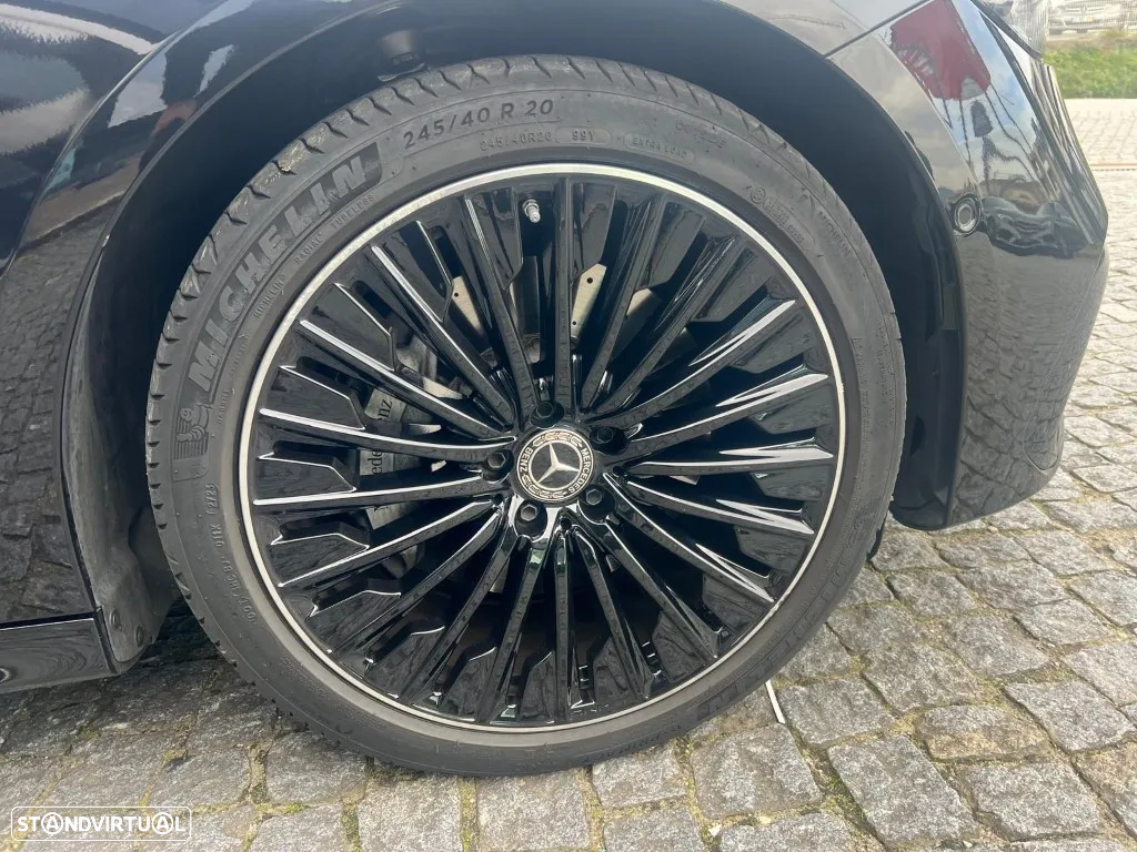 Mercedes-Benz E 300 Standard - 6