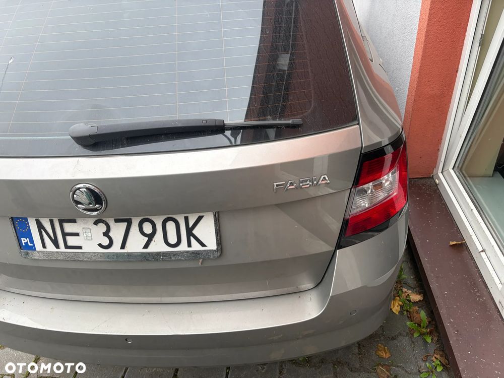 Skoda Fabia - 10