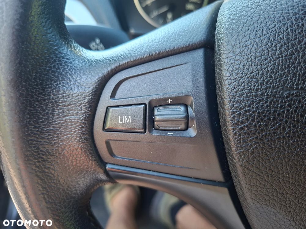 BMW Seria 1 118i M Sport - 23