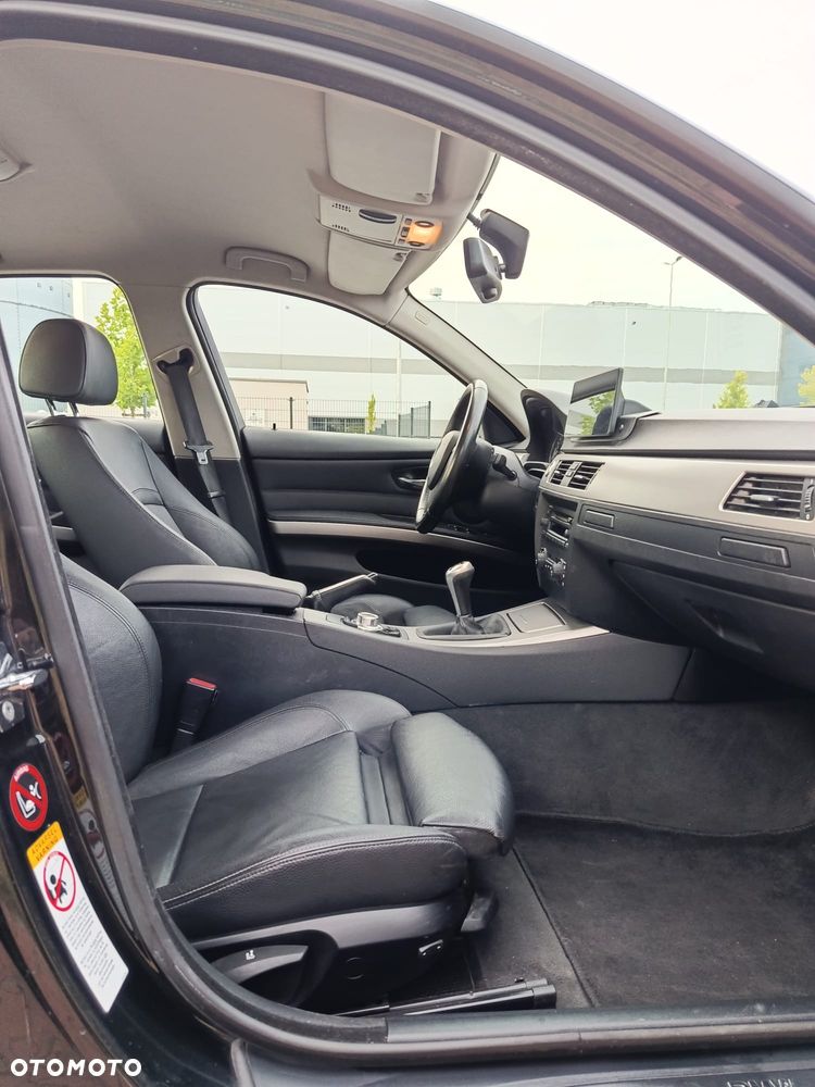 BMW Seria 3 - 17