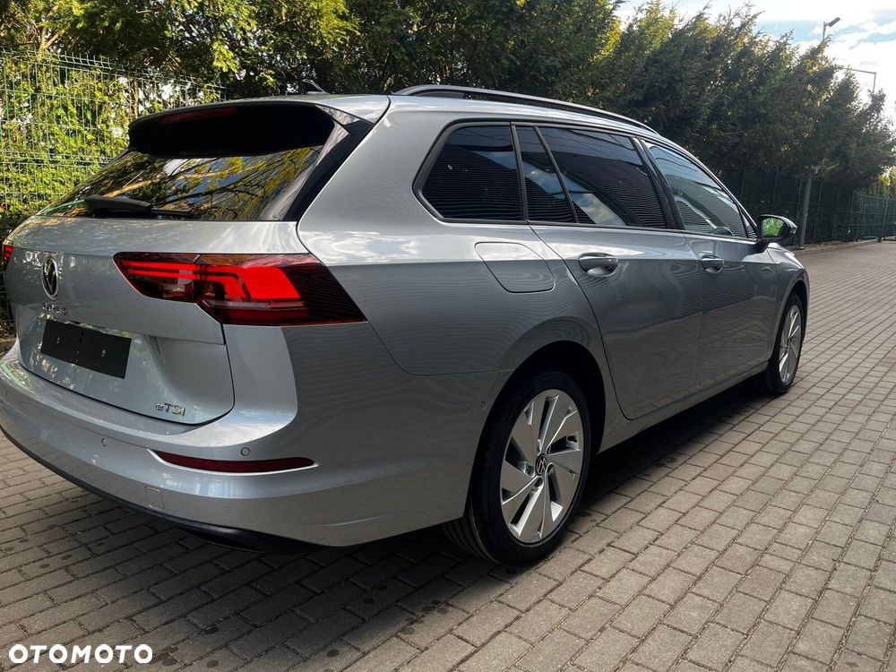 Volkswagen Golf - 10
