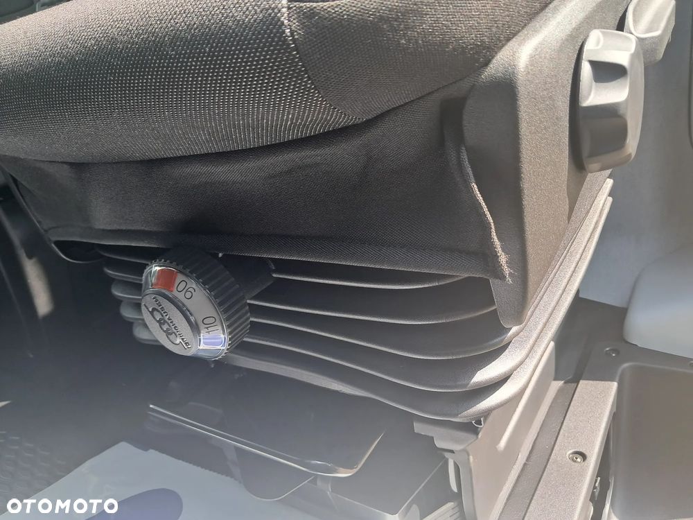 Iveco Daily Furgon  HI-Matic - 24
