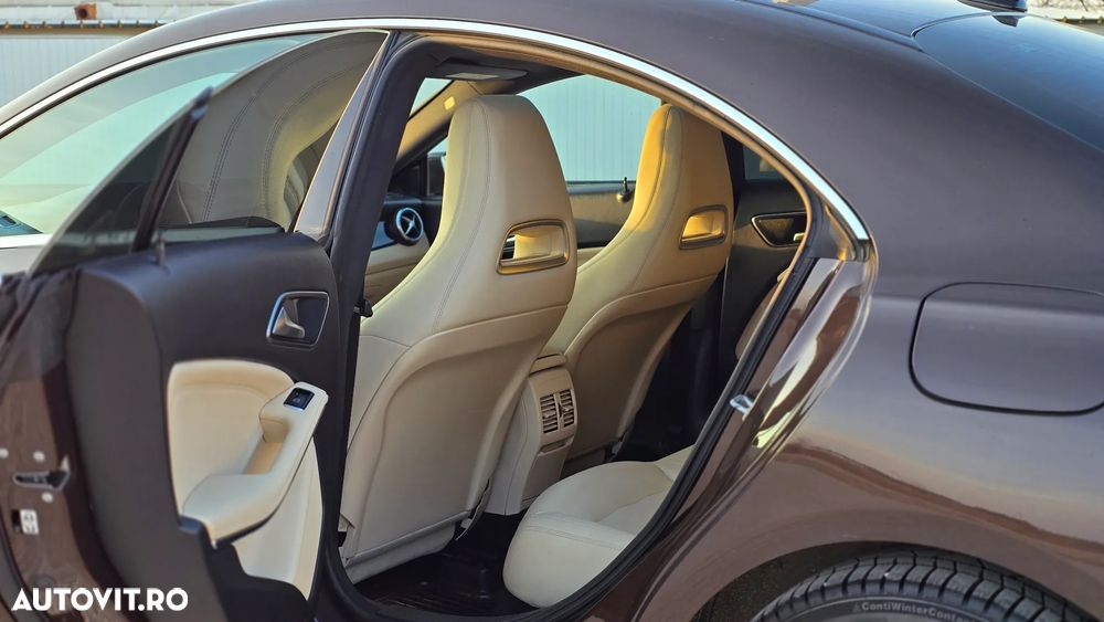 Mercedes-Benz CLA 250 4MATIC Aut. - 9
