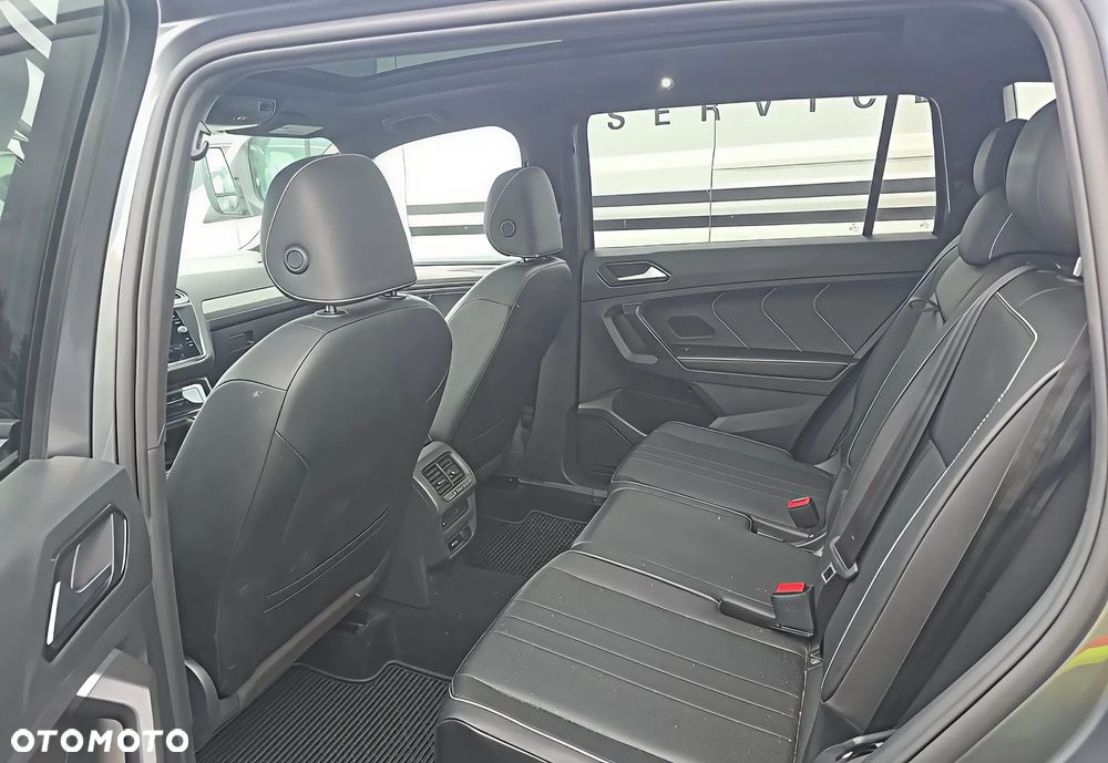 Volkswagen Tiguan - 12