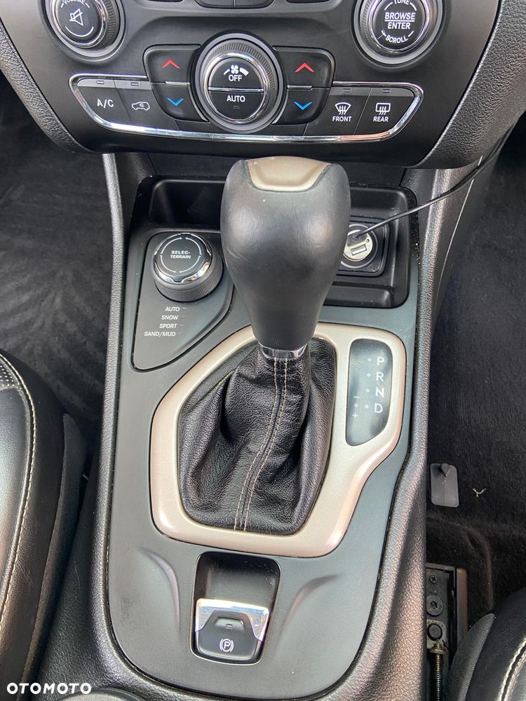 Jeep Cherokee 2.0 MJD Active Drive II Limited - 22