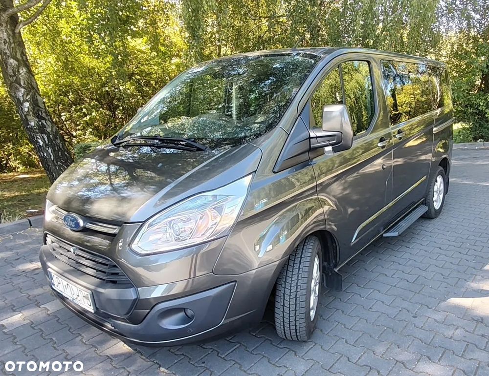 Ford Tourneo Custom - 9