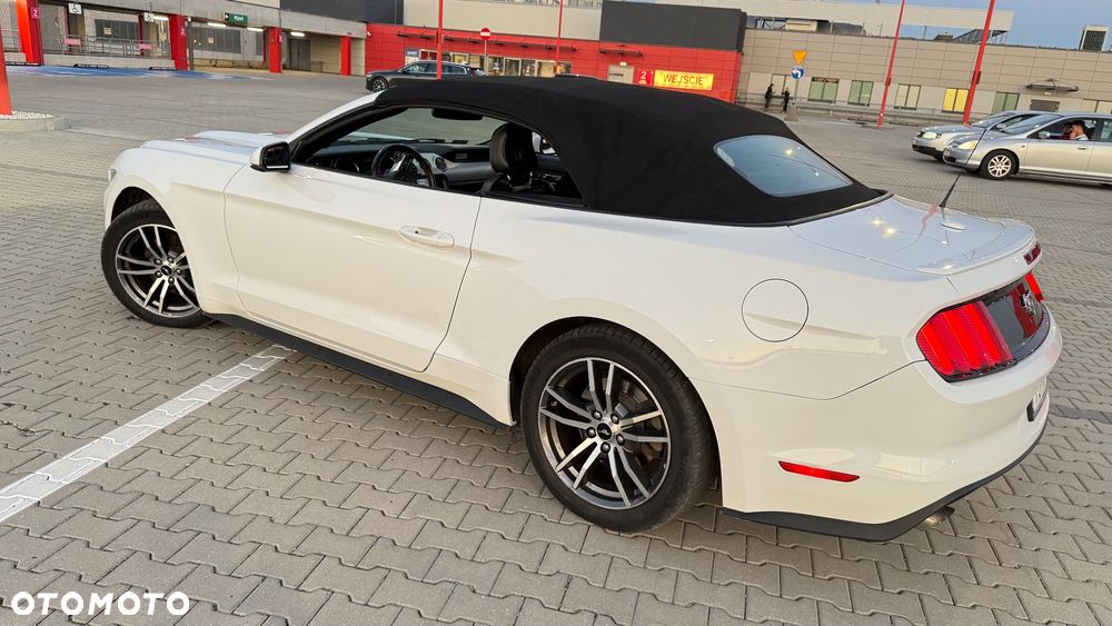 Ford Mustang - 10