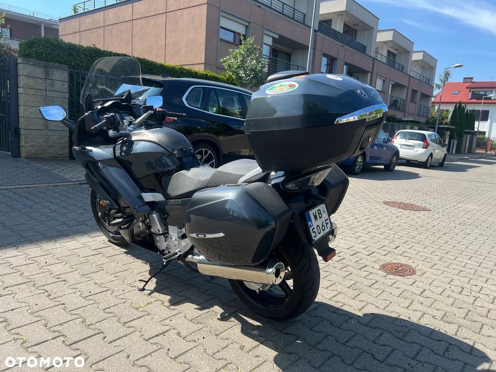 Yamaha FJR - 3