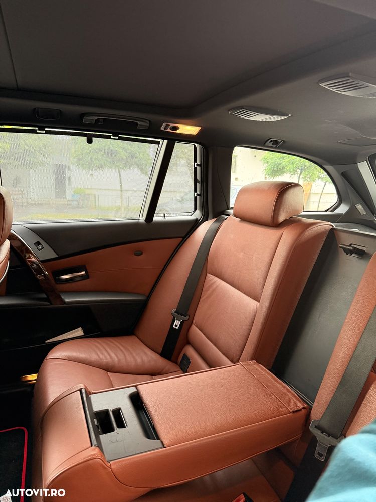 BMW Seria 5 530d Aut. - 25
