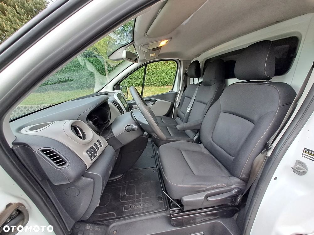 Renault Trafic - 15