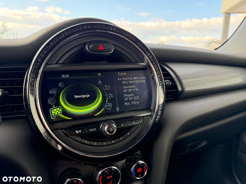 MINI Cooper Standard - 17