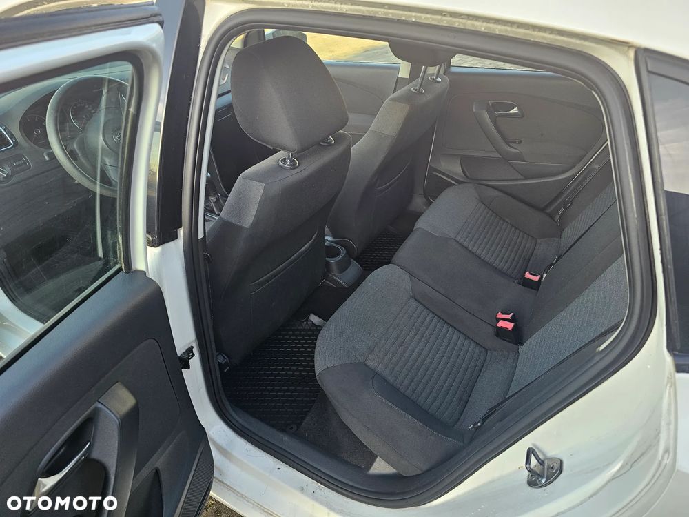 Volkswagen Polo 1.4 16V Trendline - 8