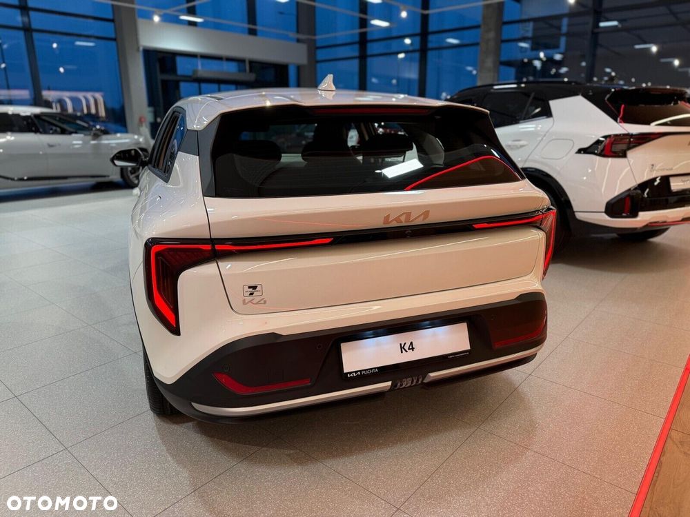 Kia K4 - 7
