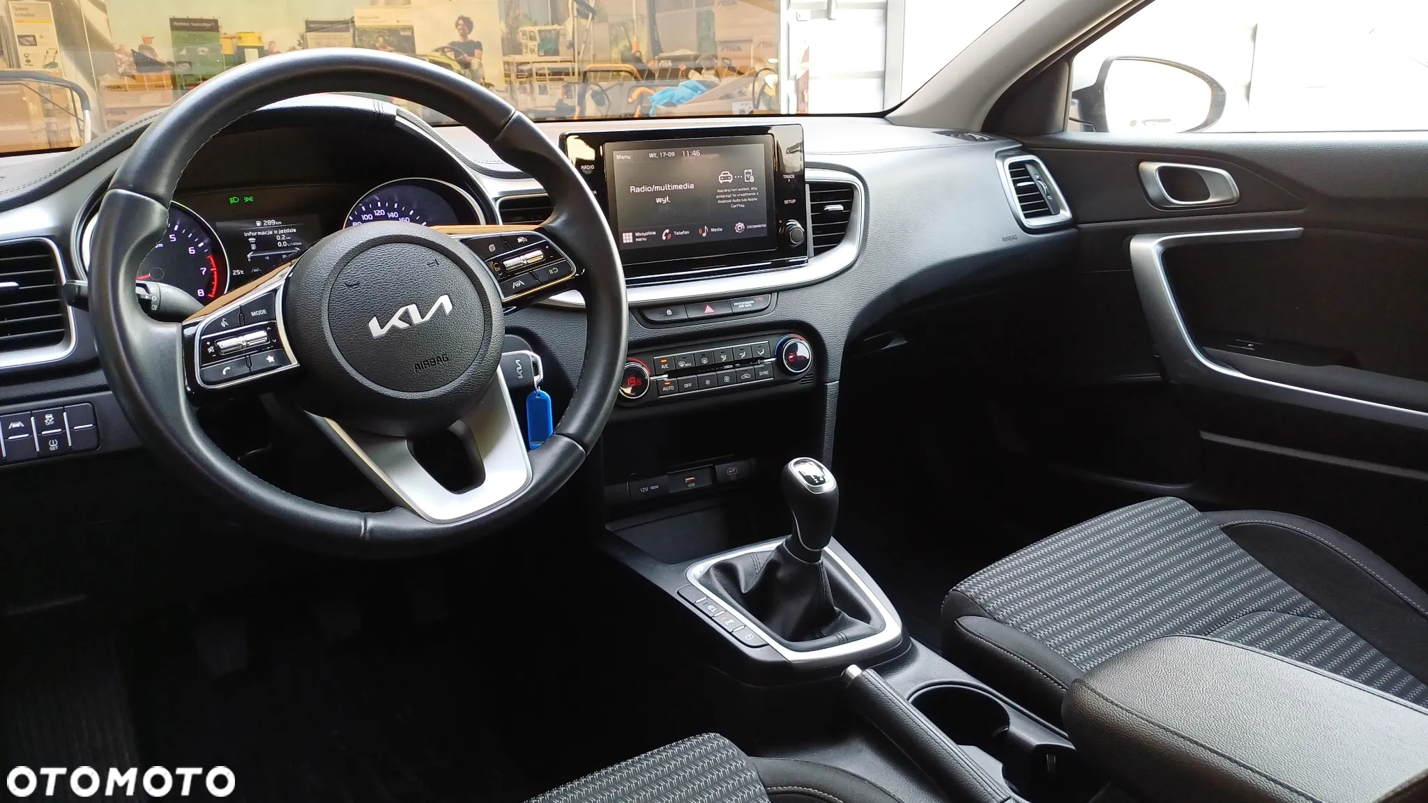 Kia Ceed 1.5 T-GDI M - 17