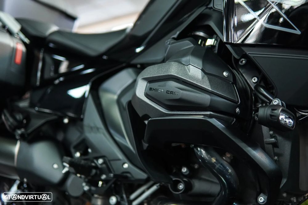 BMW R 1300 RT TRIPLE BLACK AUTOMATICA - 28