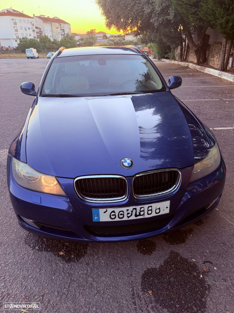 BMW 320 d xDrive Navigation - 10