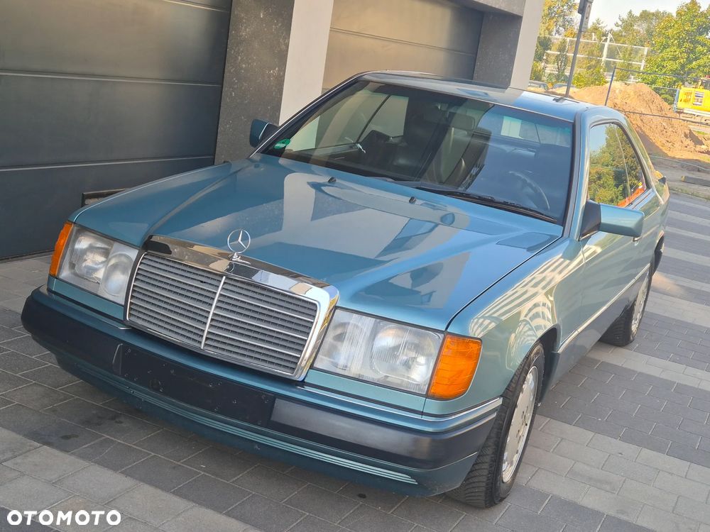 Mercedes-Benz W124 (1984-1993) - 40