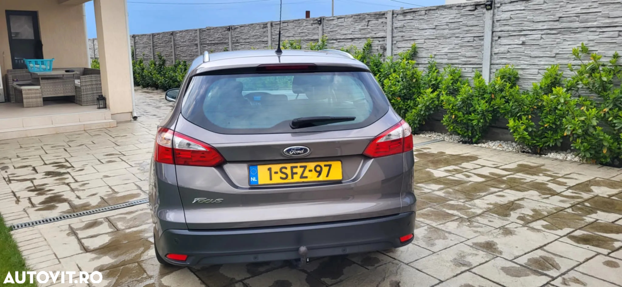 Ford Focus - 12