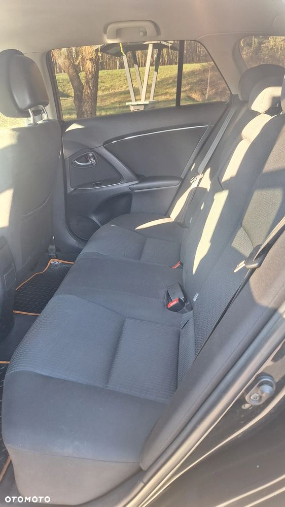 Toyota Avensis 1.8 Sol plus - 13