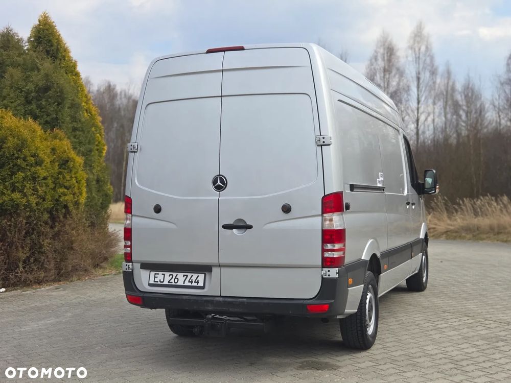 Mercedes-Benz Sprinter - 6