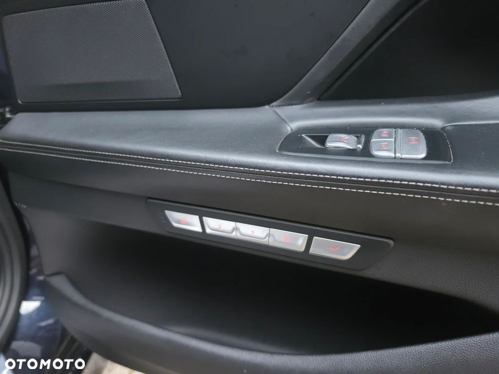 BMW Seria 7 730Ld xDrive - 19
