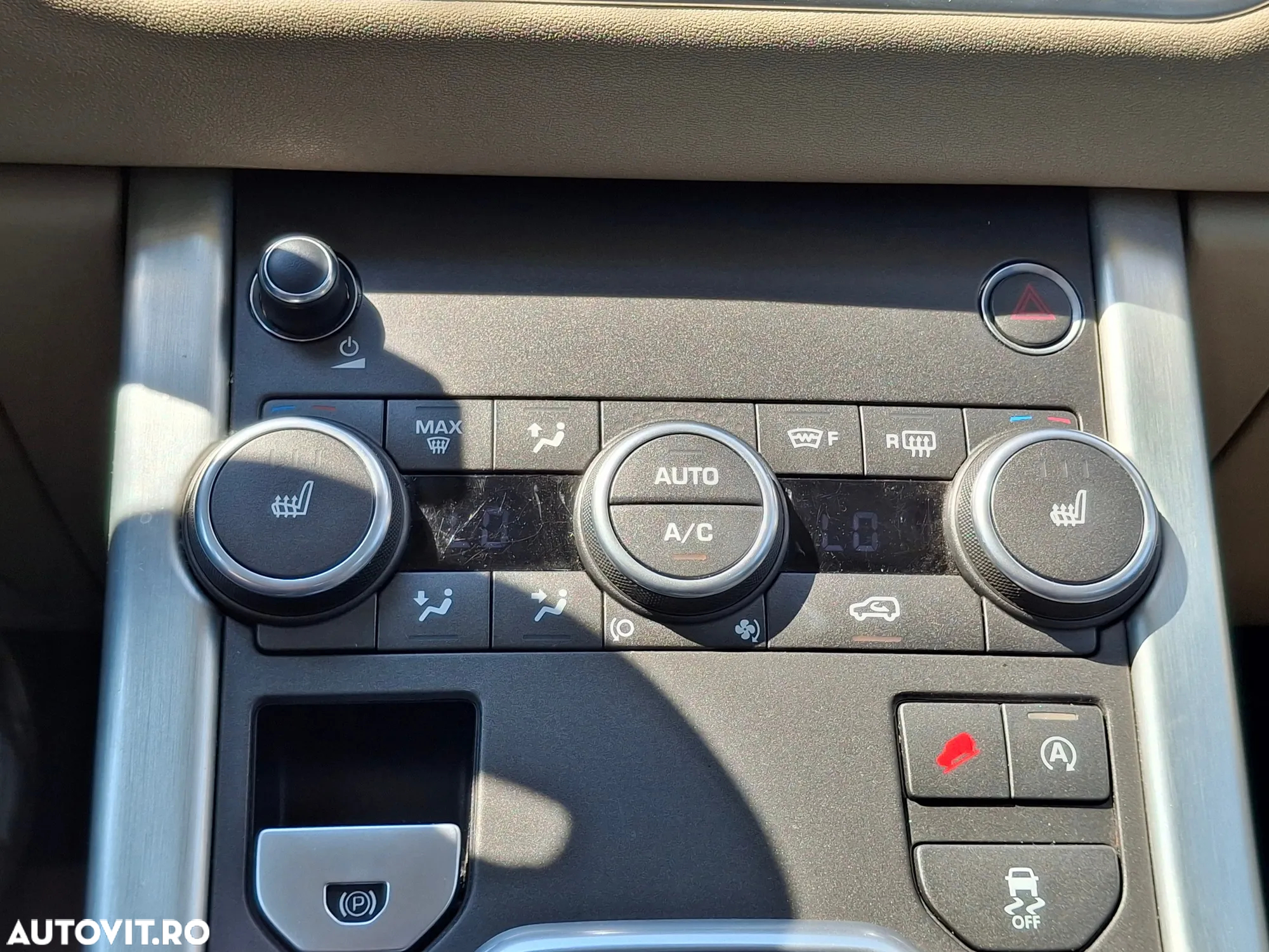 Land Rover Range Rover Evoque - 21