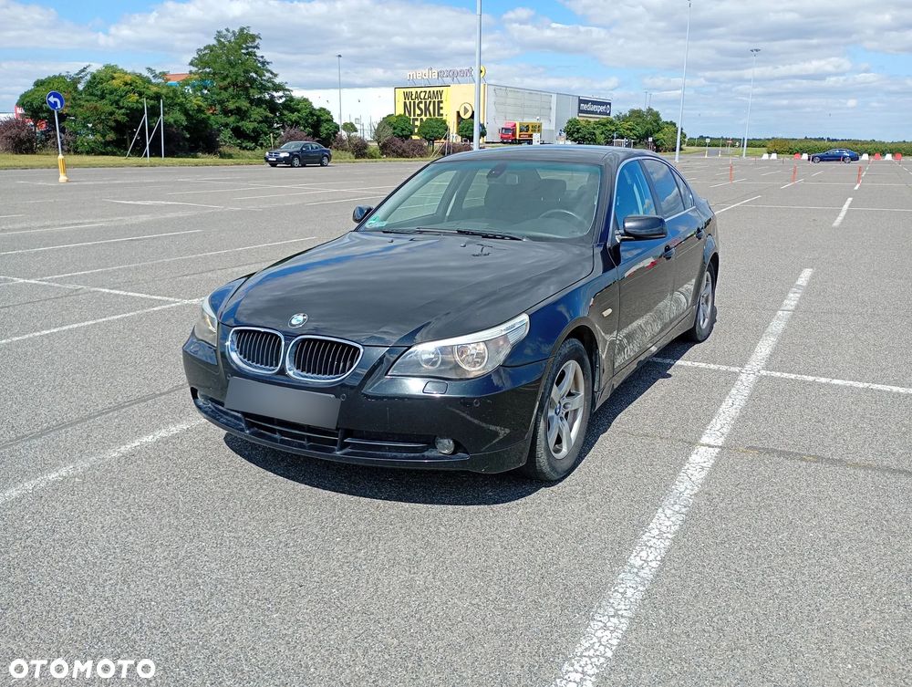 BMW Seria 5 523i - 1