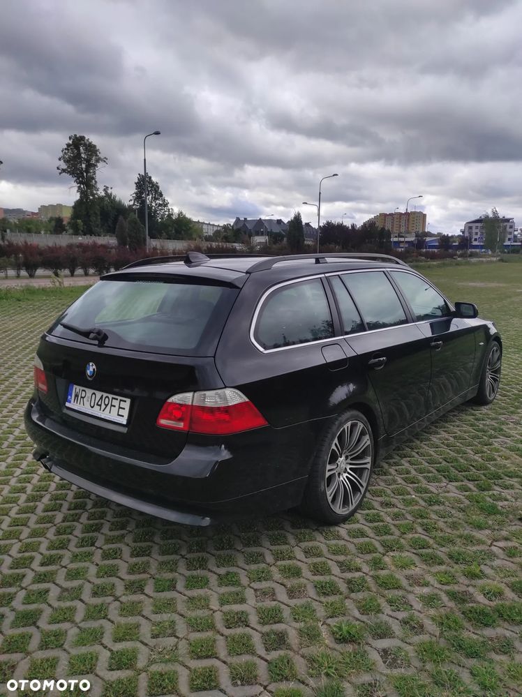 BMW Seria 5 525xi - 8