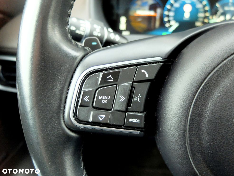 Jaguar F-Pace 2.0 i4D AWD Prestige - 29