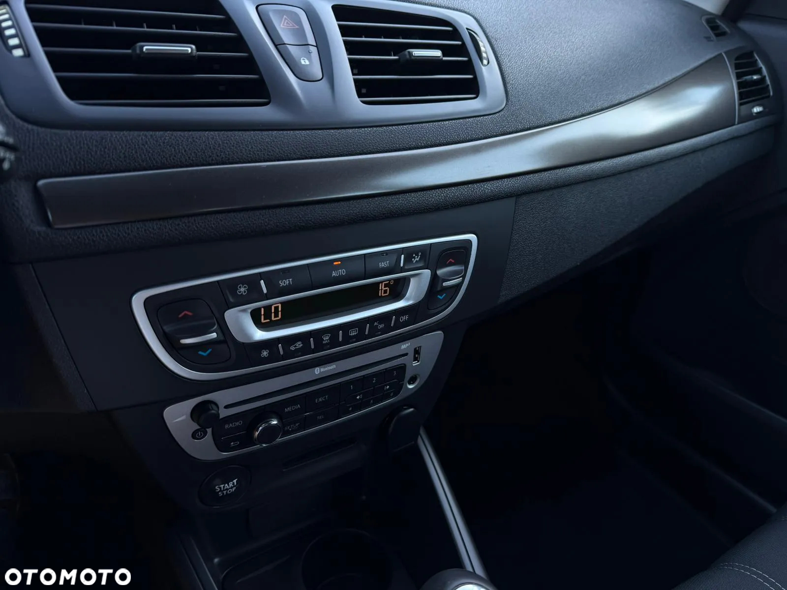 Renault Megane 1.6 16V 110 LIMITED - 36