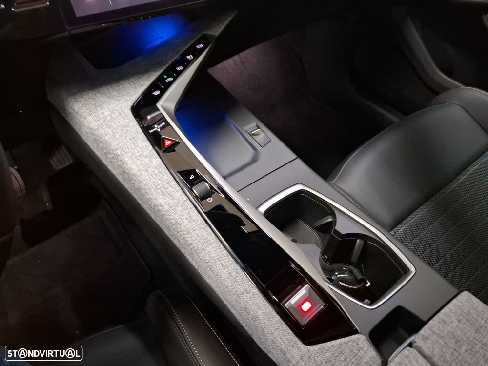 Peugeot E-3008 73 kWh Allure - 15