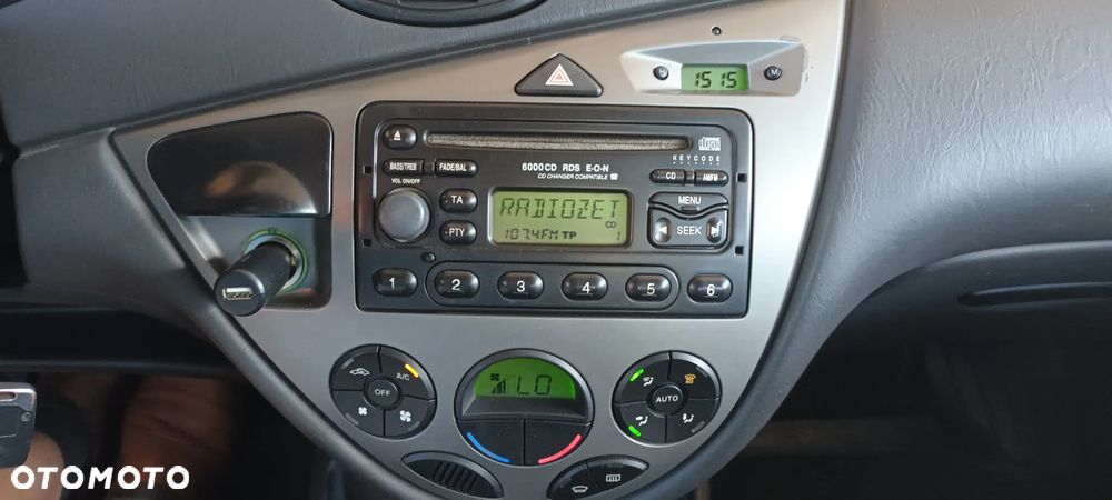 Ford Focus 1.6 X100 - 3