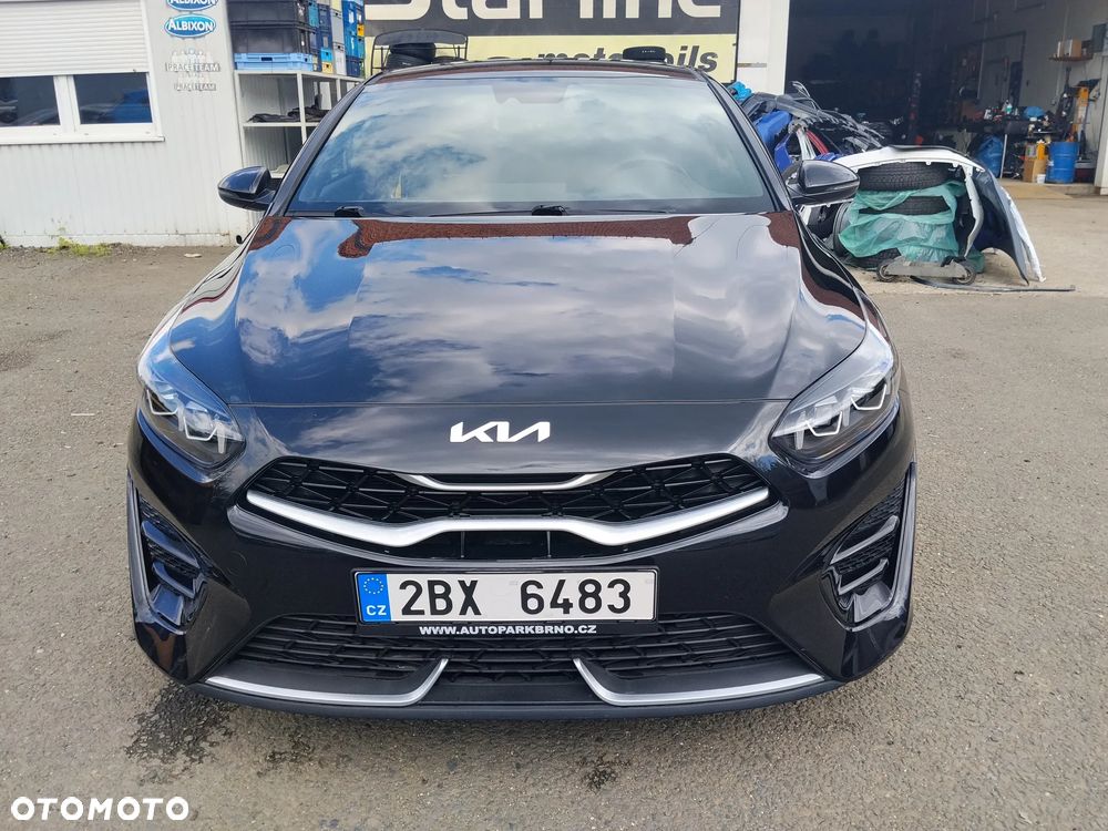 Kia ProCeed 1.5 T-GDI GT Line - 14
