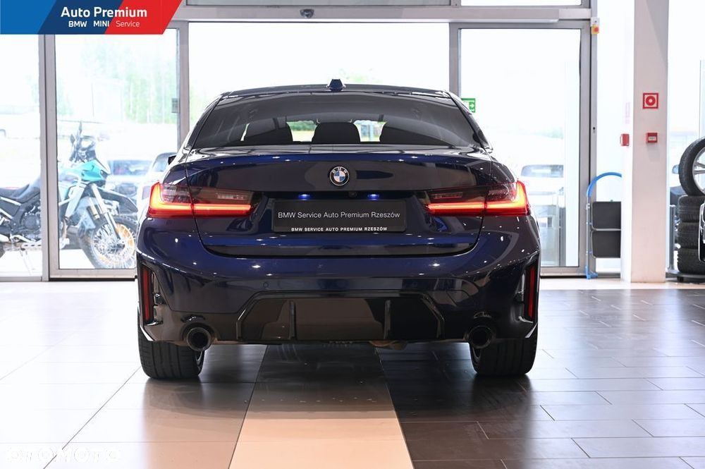 BMW Seria 3 320d xDrive mHEV - 21