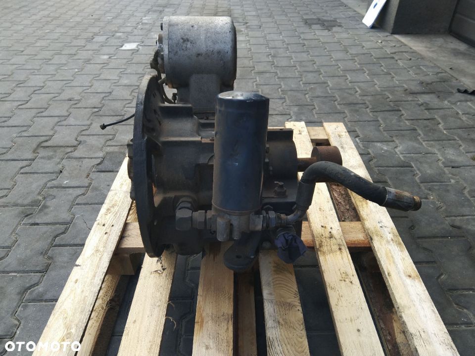 Sprężarka śrubowa Compair 1322 0673 - 3