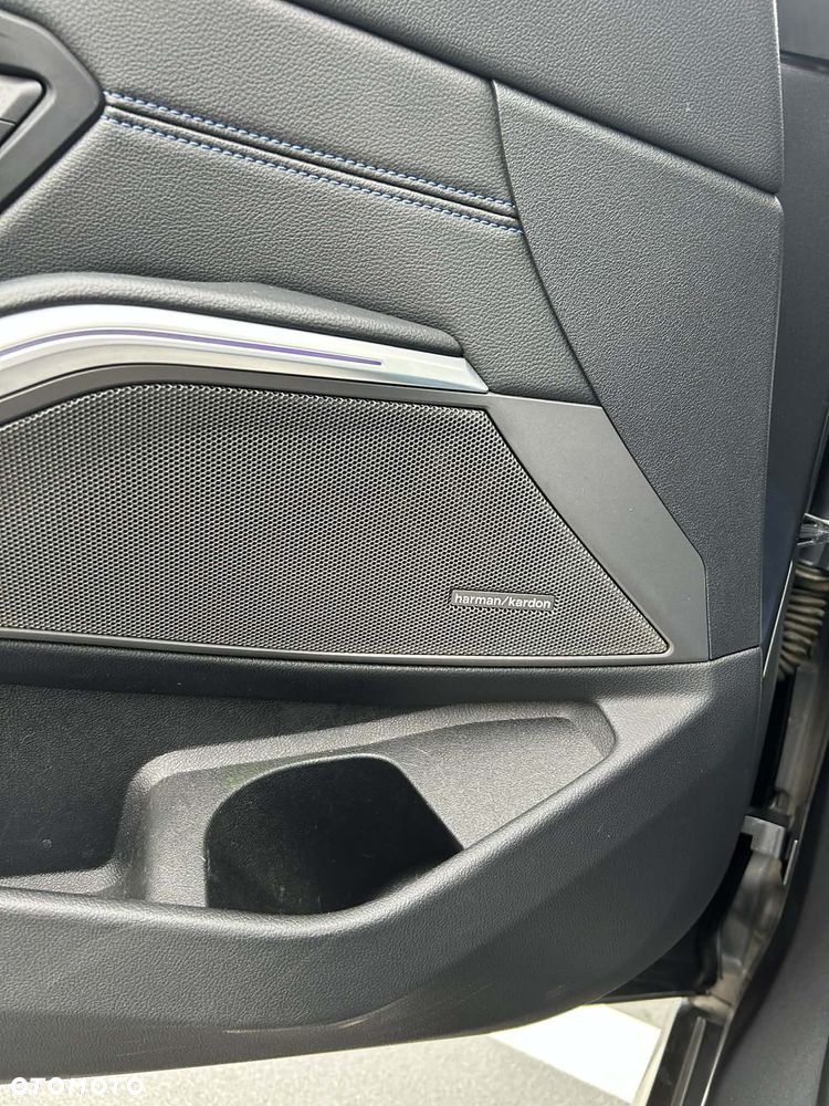 BMW Seria 3 320d M Sport - 17