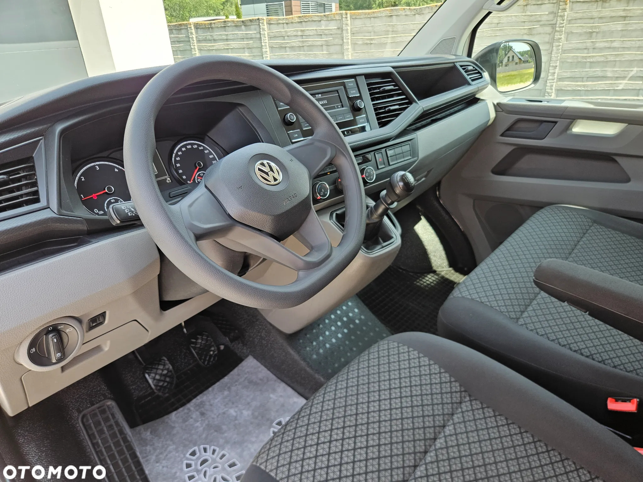 Volkswagen Caravelle 6.1 2.0 TDI L2 Comfortline - 21