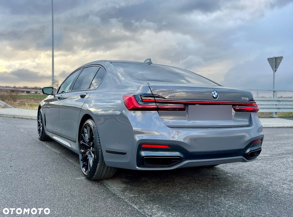 BMW Seria 7 750Li xDrive - 8