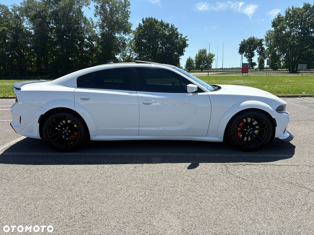 Dodge Charger 6.4 Scat Pack Widebody - 3