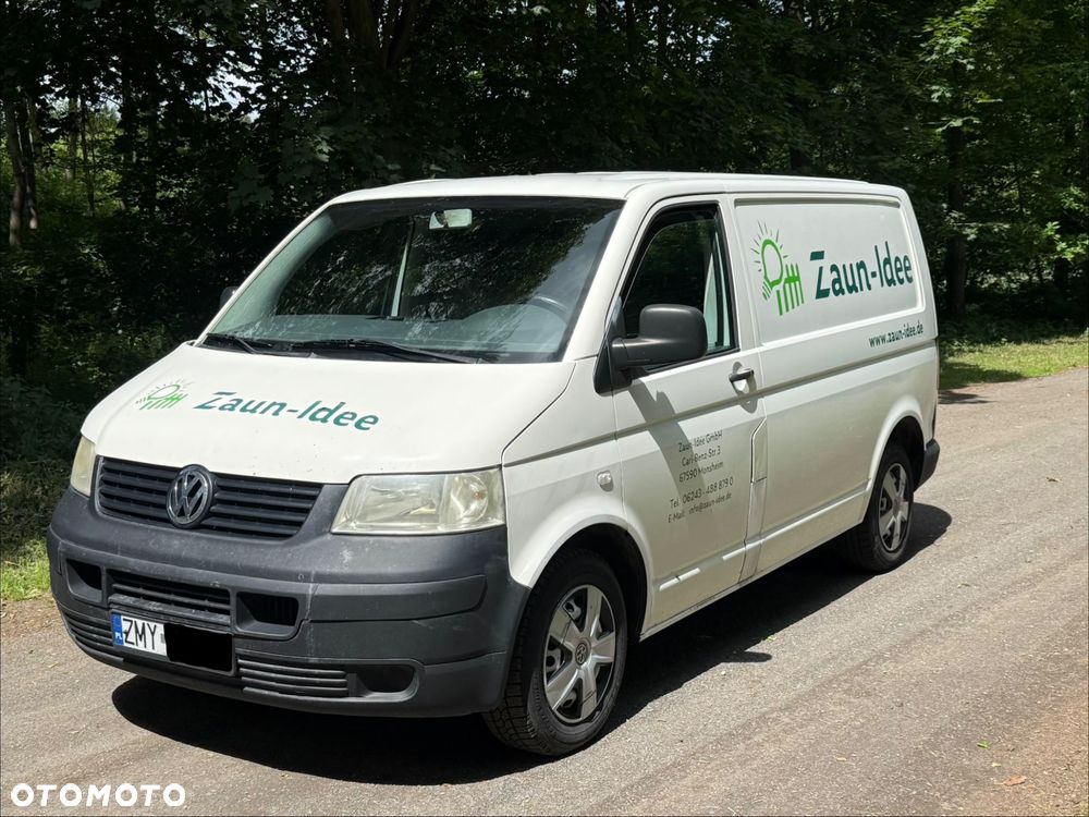 Volkswagen Transporter - 1