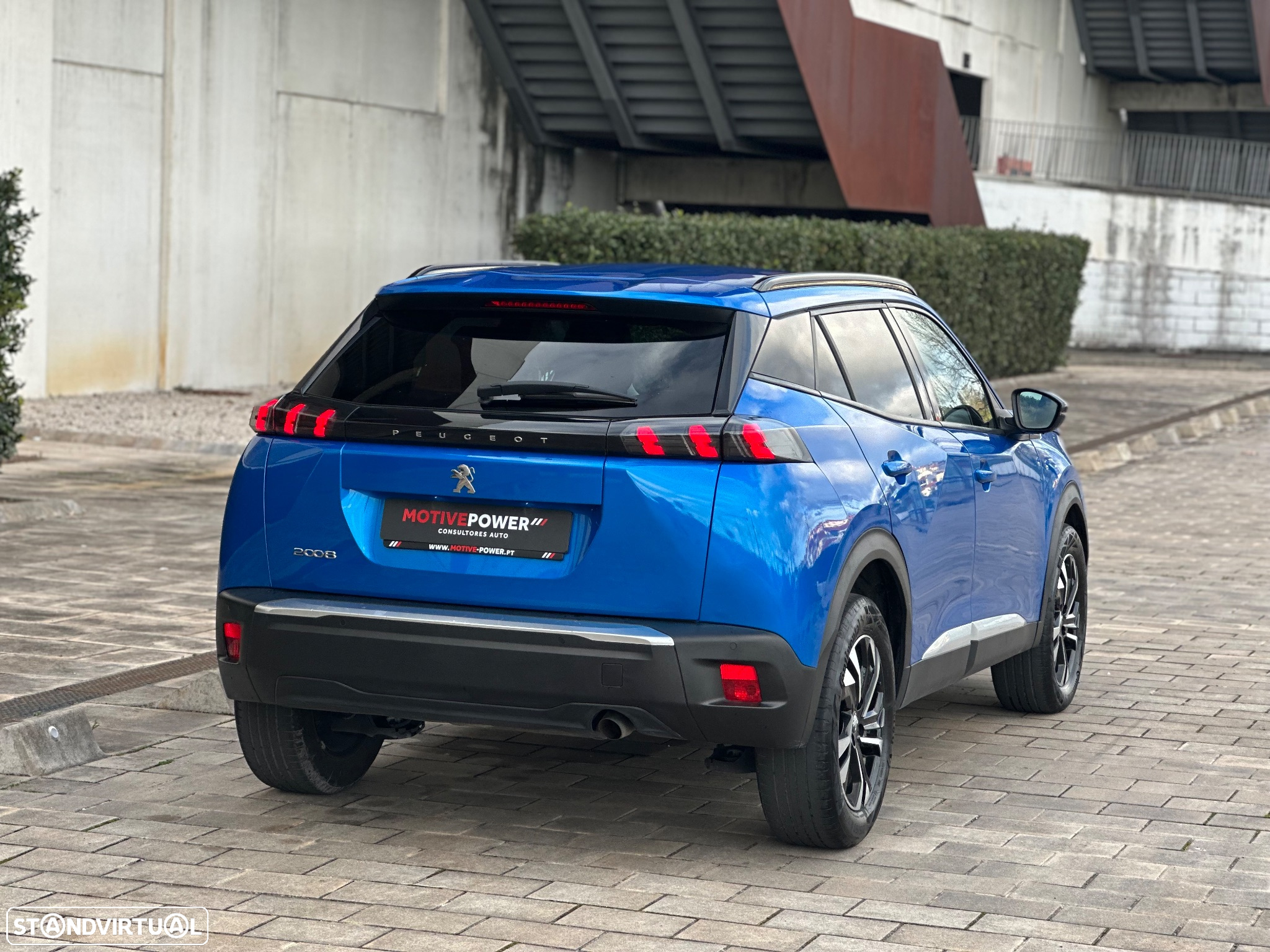 Peugeot 2008 1.2 PureTech Allure Pack - 10