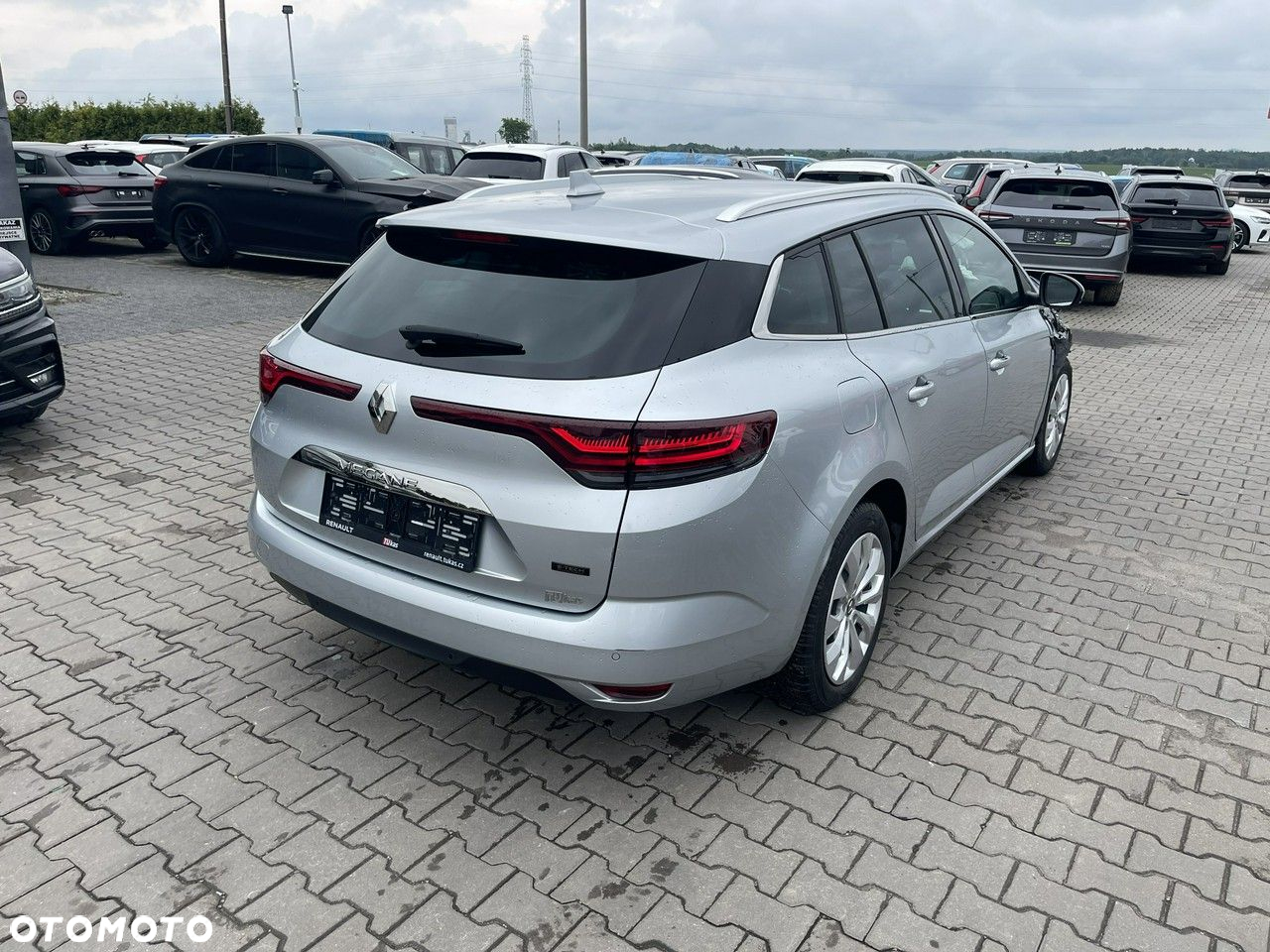Renault Megane 1.6 E-TECH Plug-In Techno - 3