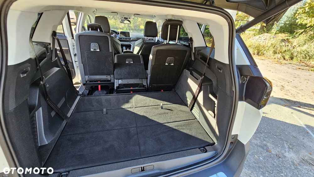 Peugeot 5008 1.6 PureTech Allure S&S EAT8 - 8