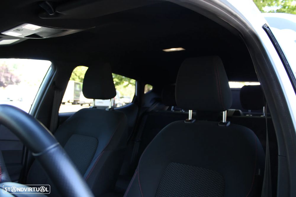 Ford Fiesta 1.0 EcoBoost MHEV ST-Line - 30