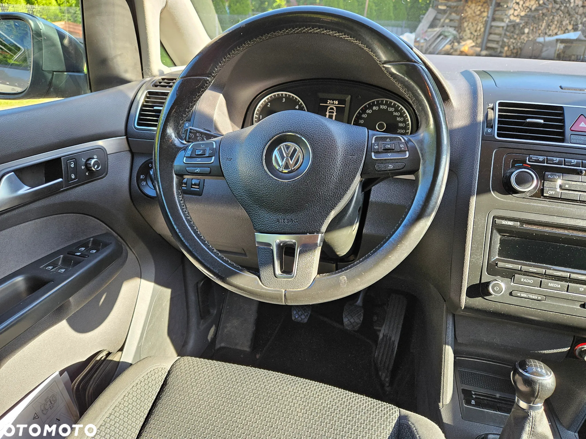 Volkswagen Touran 1.6 TDI DPF Comfortline - 6