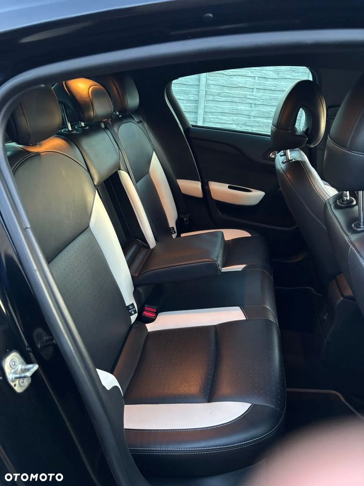 Citroën DS4 2.0 HDi SportChic - 18