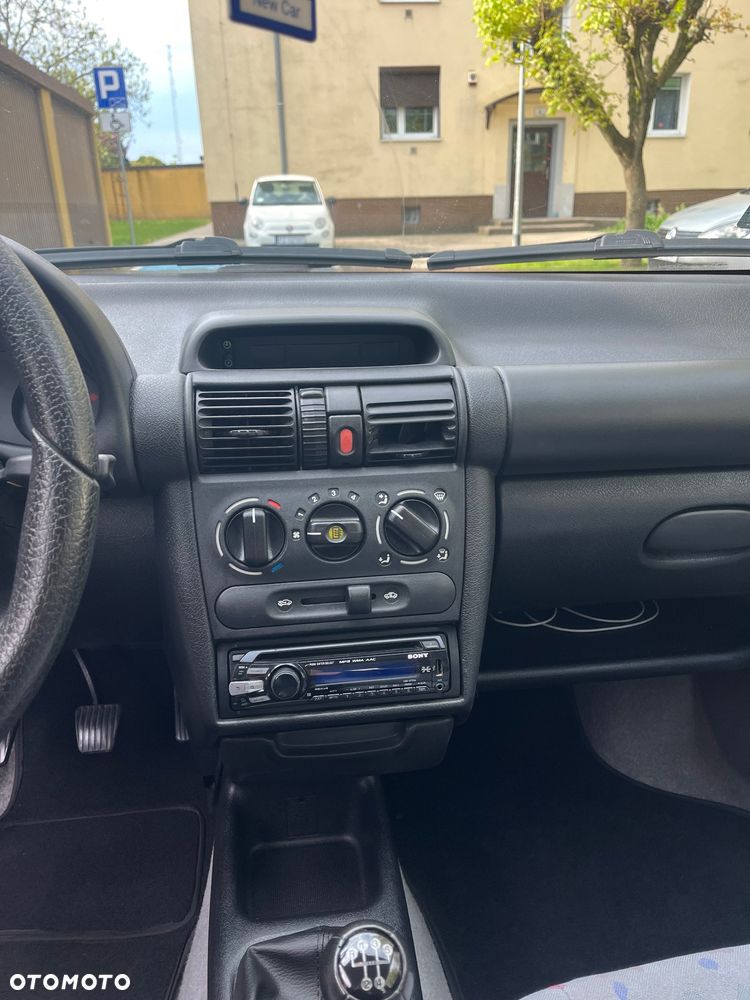 Opel Corsa 1.2 City - 12