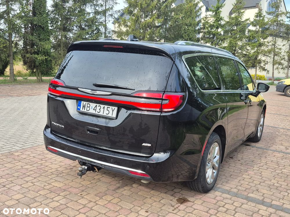 Chrysler Pacifica - 11