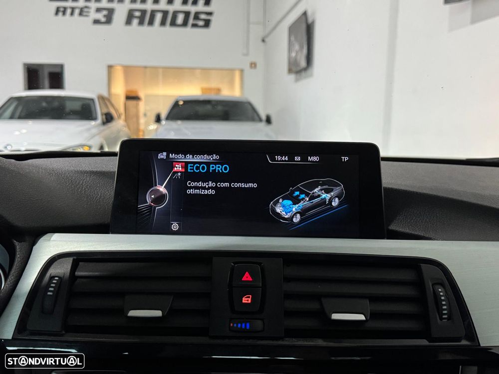 BMW 420 d xDrive Pack M Auto - 32