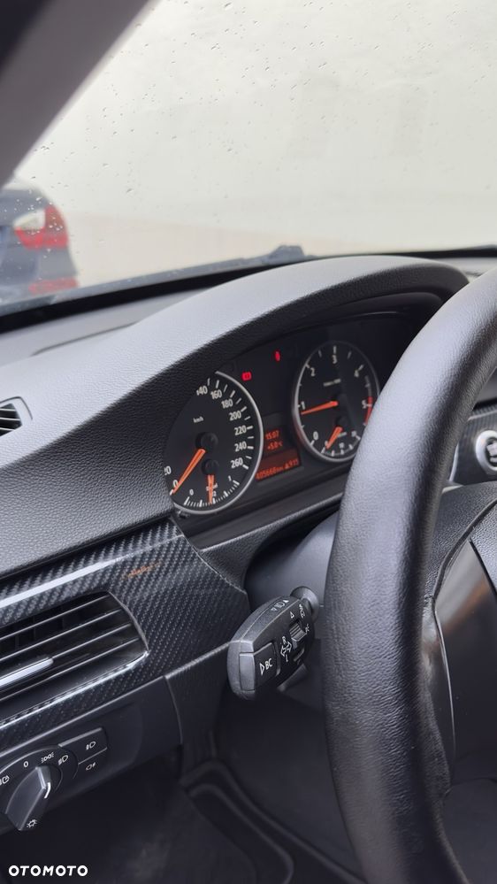 BMW Seria 3 320d - 13